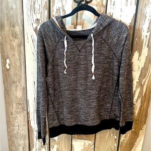 Roxy Black Hooded Pullover size XL